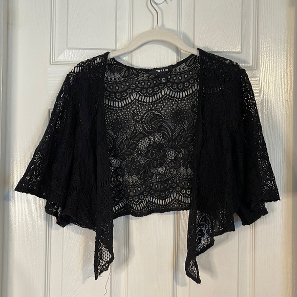 torrid Sweaters - UC Torrid Black Lace Shrug
